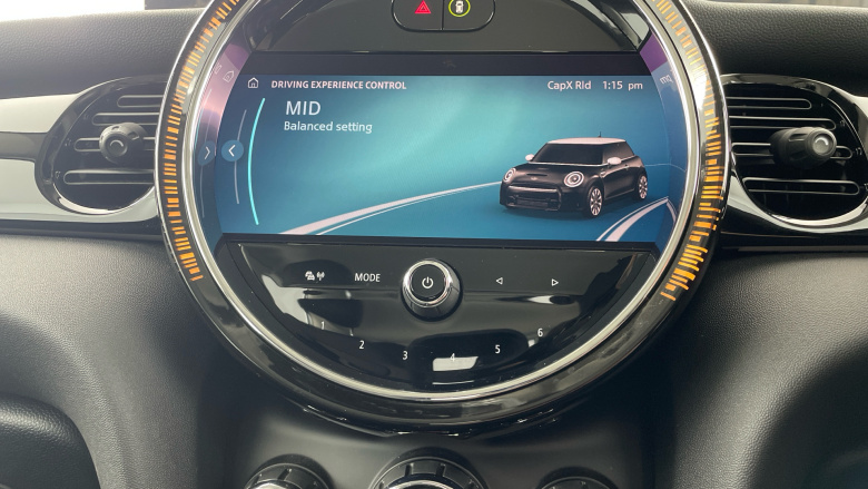 MINI Hatchback 1.5 Cooper Classic 3dr Auto Petrol Hatchback